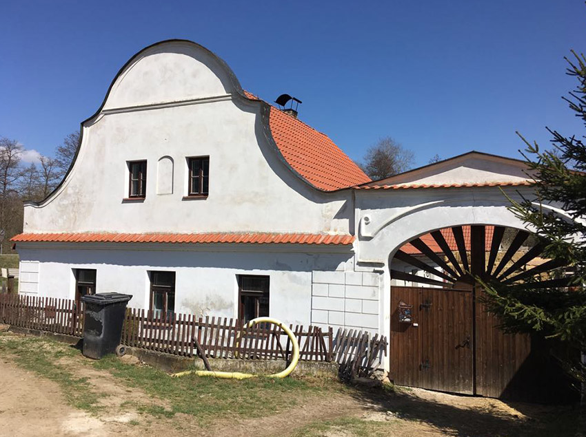 Oprava krovů a statické zajištění zámku Žáky, Čáslav